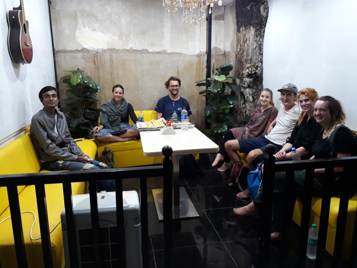 Town Hostel Mumbai - Ac Dormitory Экстерьер фото